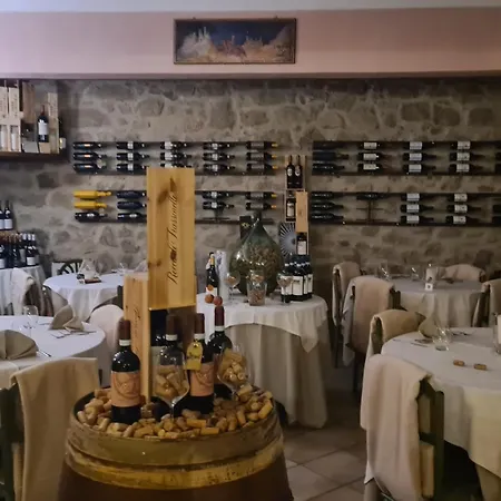 Rocca Casa Apartment *